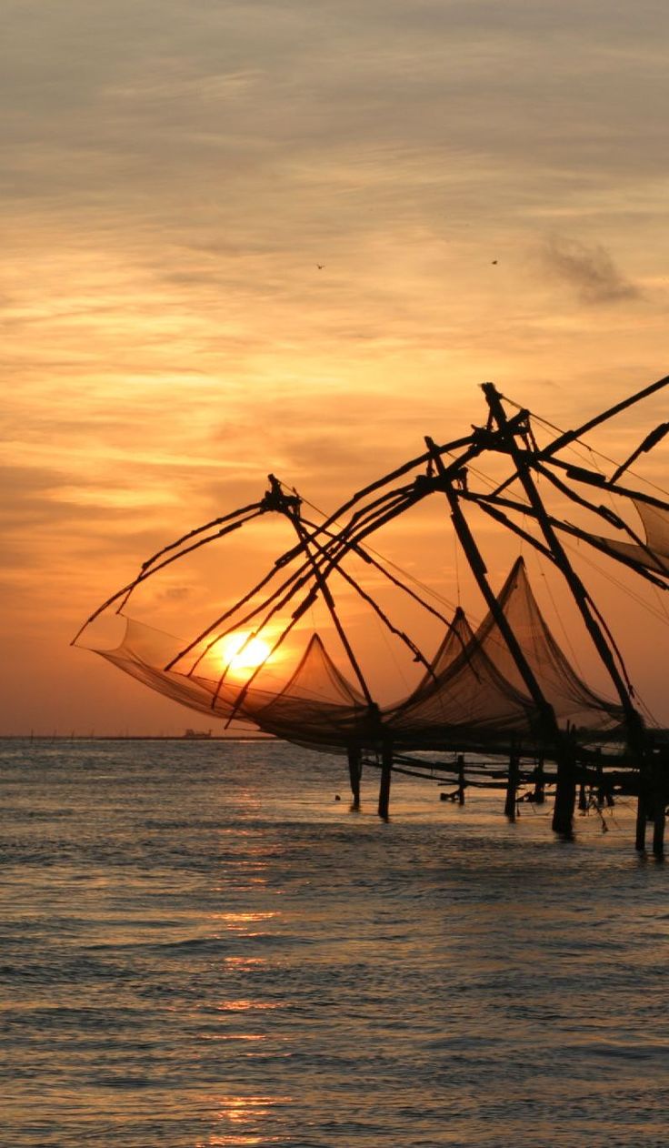 Luxury Cochin shore excursion from Willingdon Island featuring Fort Kochi, Kumbalangi and Kerala backwaters